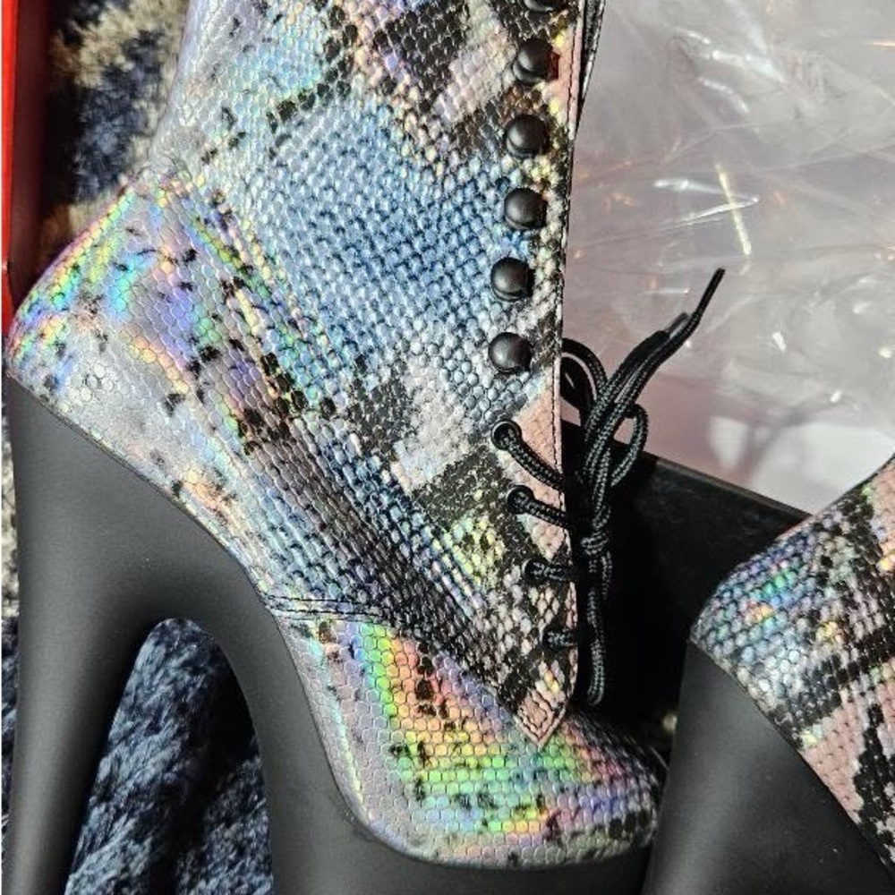 Pleaser Adore-1020SP Holographic Snake Print Platform Heels Ankle Boots Size 6